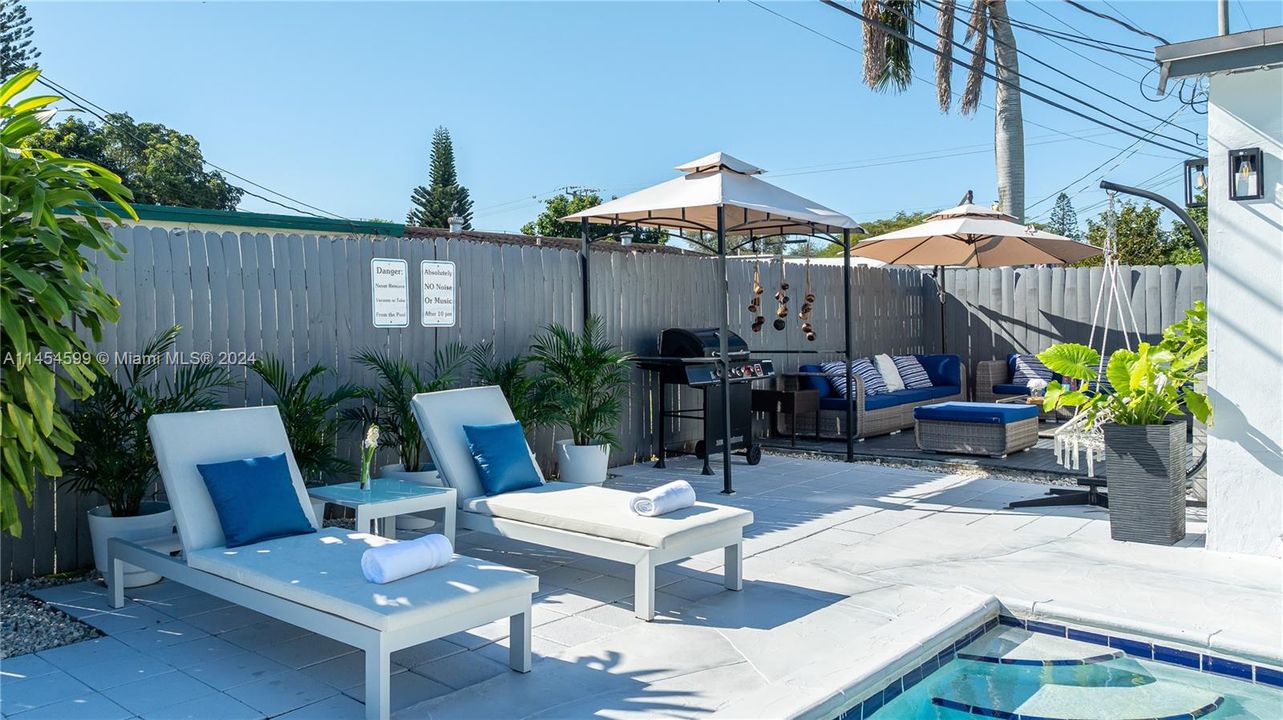 В аренду: $6,900 (3 спален, 2 ванн, 1280 Квадратных фут)