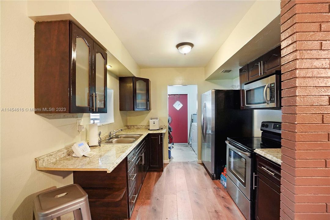 Недавно продано: $409,900 (3 спален, 2 ванн, 1479 Квадратных фут)