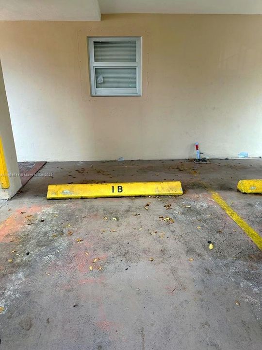 Recently Sold: $379,000 (2 beds, 1 baths, 1036 Square Feet)