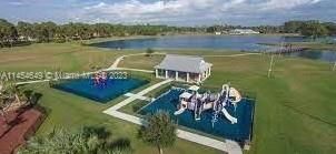 For Sale: $8,900 (0.32 acres)