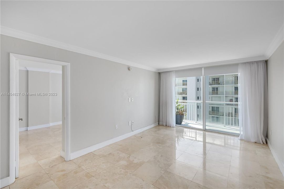 Недавно продано: $420,000 (1 спален, 1 ванн, 718 Квадратных фут)