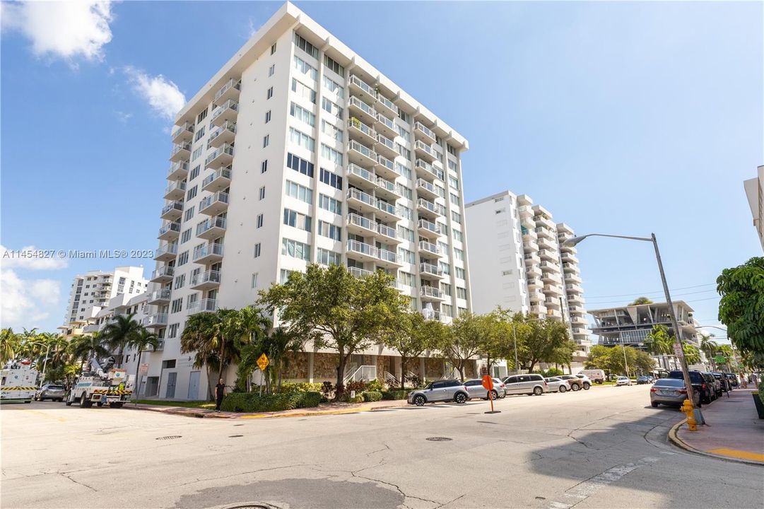 Недавно продано: $420,000 (1 спален, 1 ванн, 718 Квадратных фут)