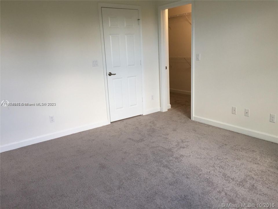 Recently Rented: $2,500 (2 beds, 2 baths, 1422 Square Feet)