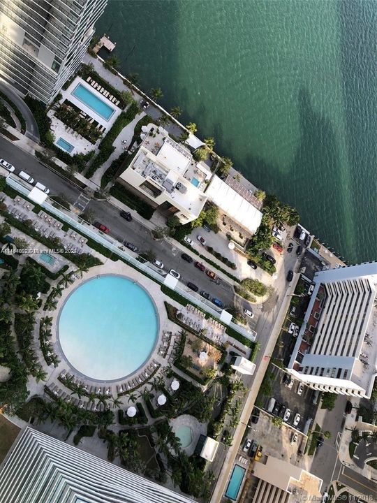 Recently Rented: $5,350 (2 beds, 3 baths, 1198 Square Feet)