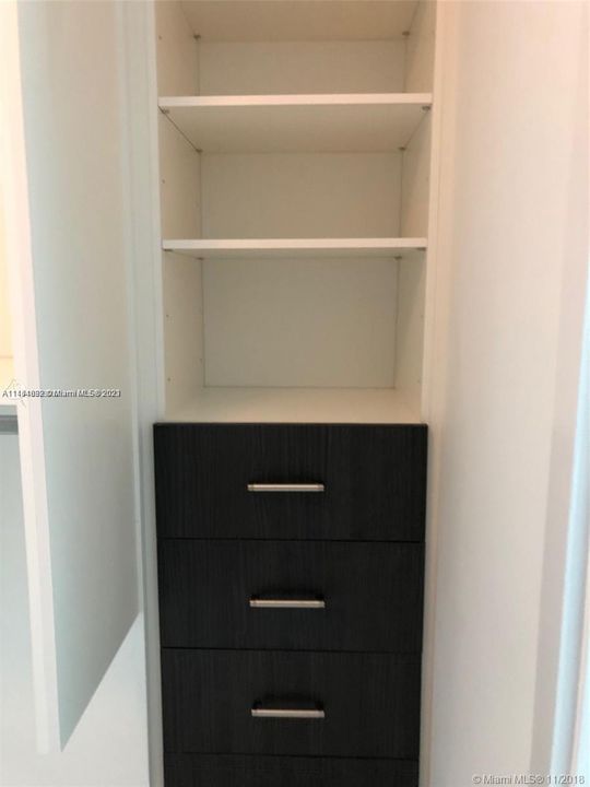 Recently Rented: $5,350 (2 beds, 3 baths, 1198 Square Feet)