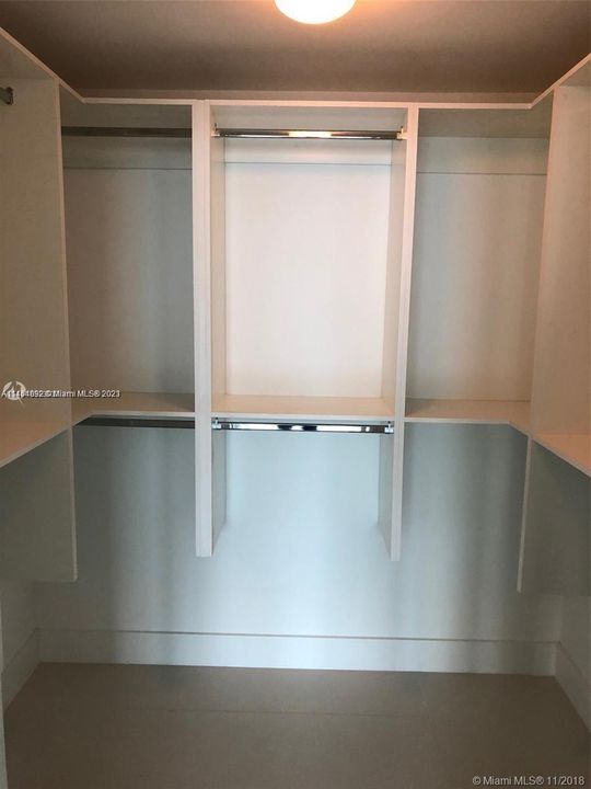 Recently Rented: $5,350 (2 beds, 3 baths, 1198 Square Feet)