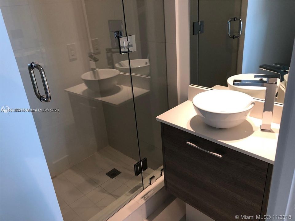 Recently Rented: $5,350 (2 beds, 3 baths, 1198 Square Feet)