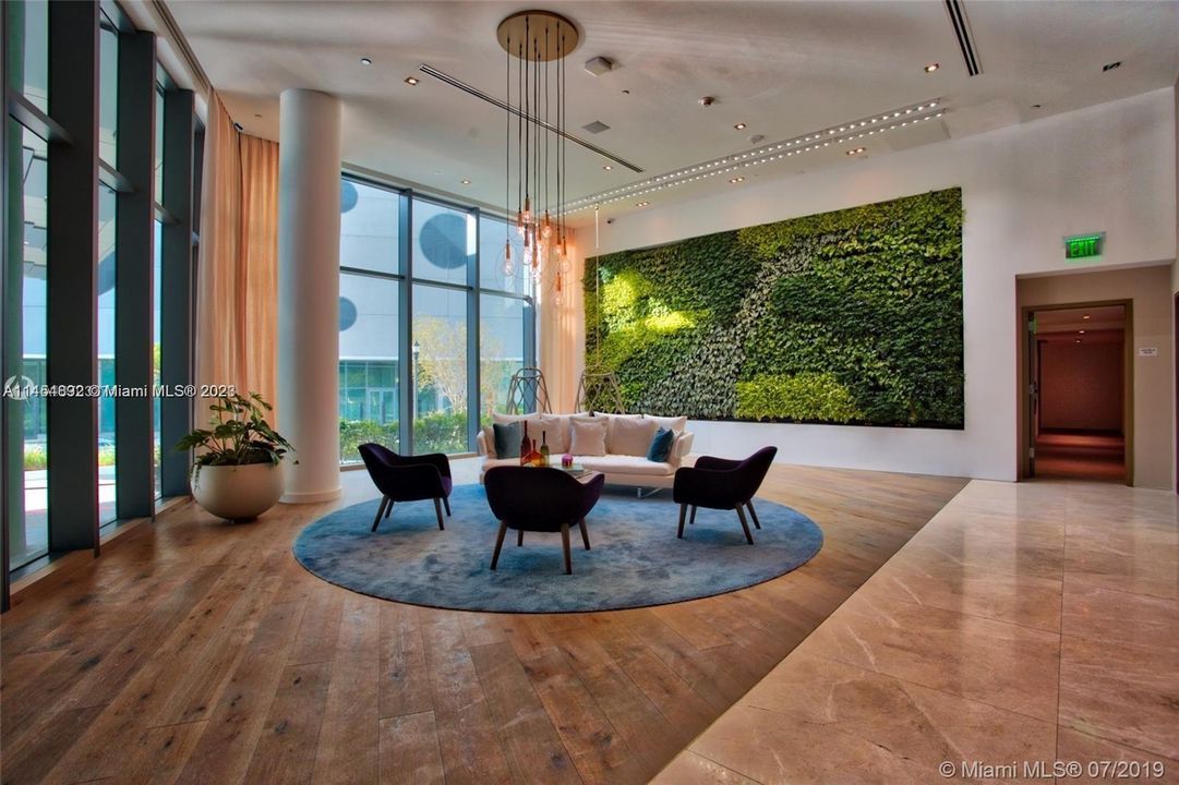 Recently Rented: $5,350 (2 beds, 3 baths, 1198 Square Feet)