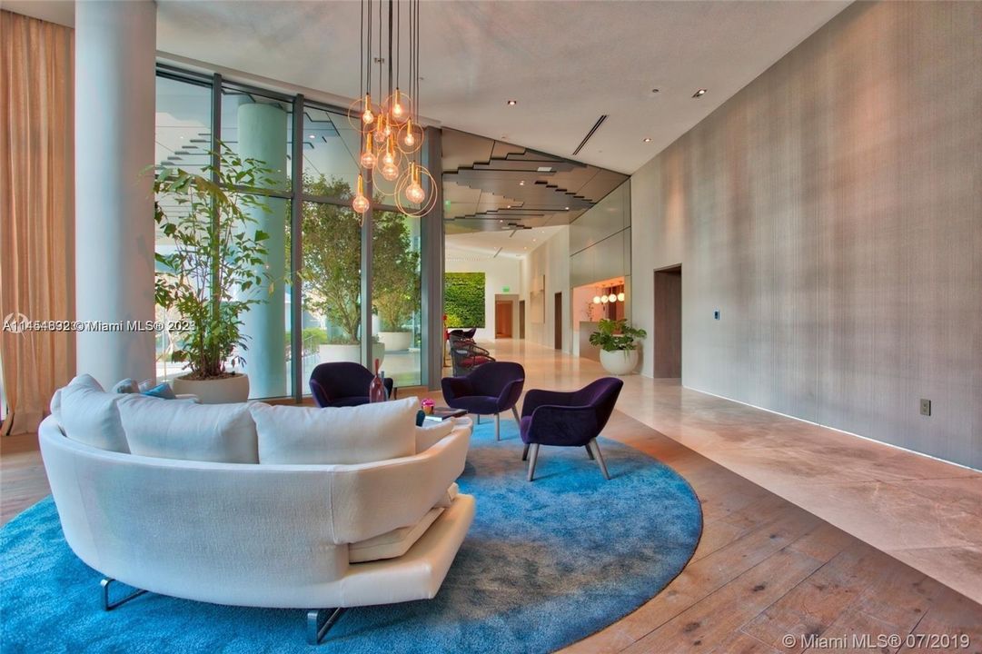 Recently Rented: $5,350 (2 beds, 3 baths, 1198 Square Feet)