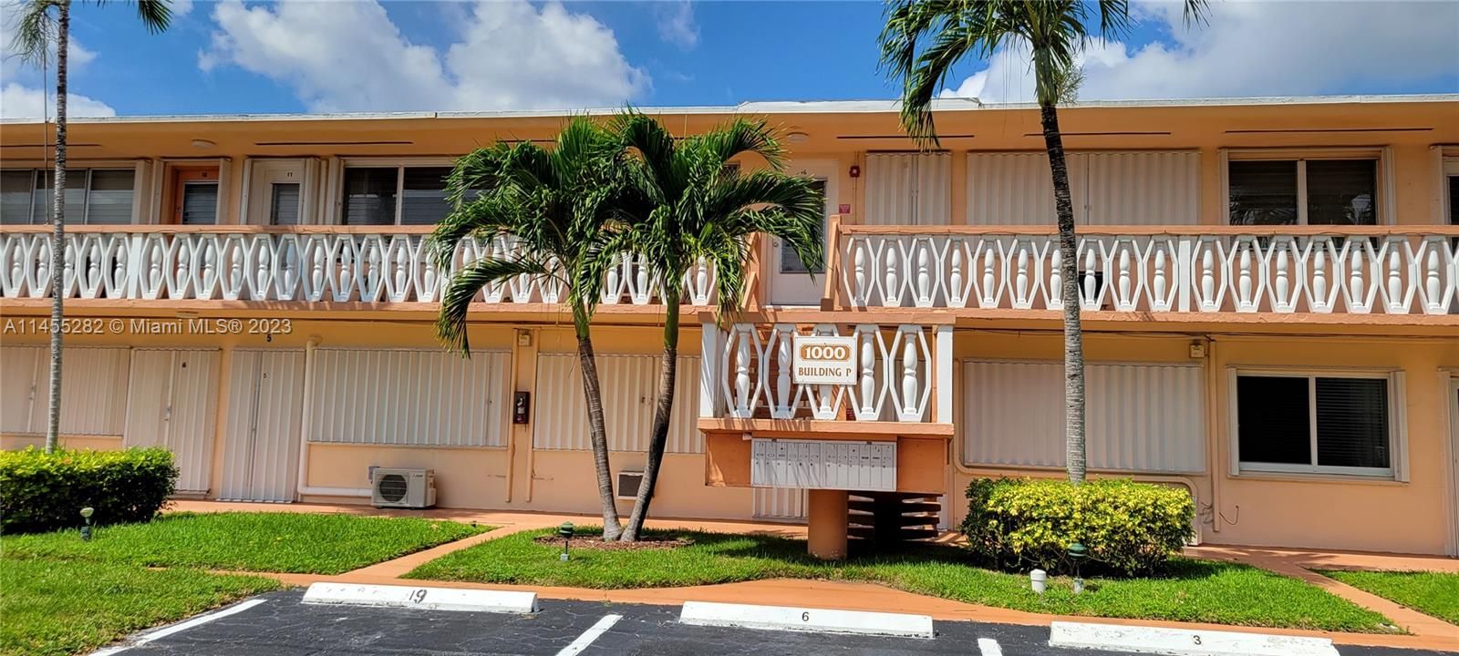 Vendido Recientemente: $96,000 (1 camas, 1 baños, 625 Pies cuadrados)