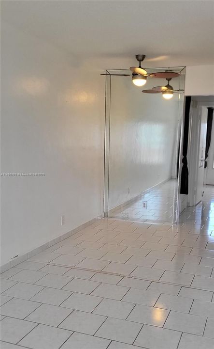 Vendido Recientemente: $96,000 (1 camas, 1 baños, 625 Pies cuadrados)