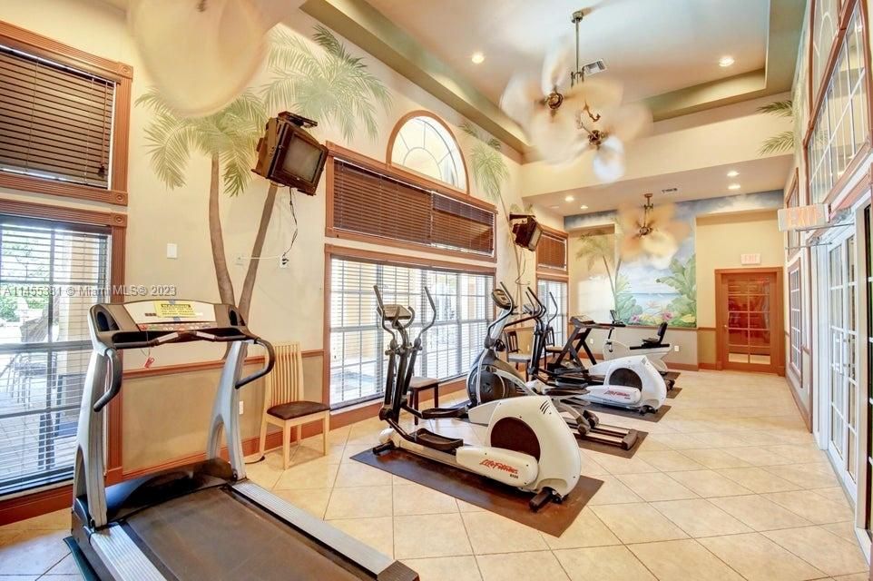 Recently Sold: $249,900 (2 beds, 1 baths, 901 Square Feet)