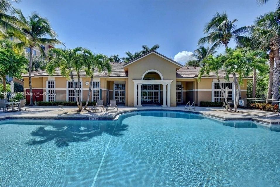 Recently Sold: $249,900 (2 beds, 1 baths, 901 Square Feet)