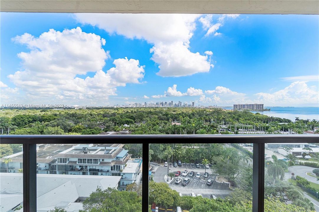 Recently Rented: $8,500 (3 beds, 2 baths, 1759 Square Feet)