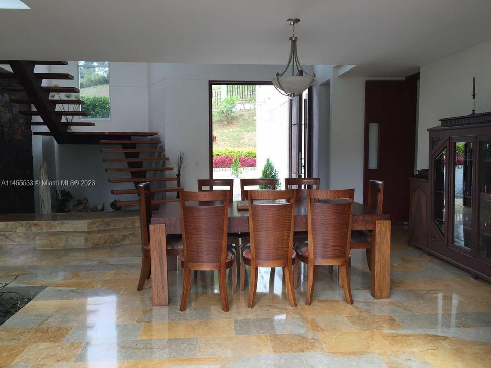 For Sale: $1,100,000 (5 beds, 5 baths, 0 Square Feet)