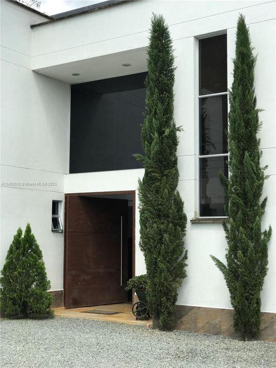 For Sale: $1,100,000 (5 beds, 5 baths, 0 Square Feet)