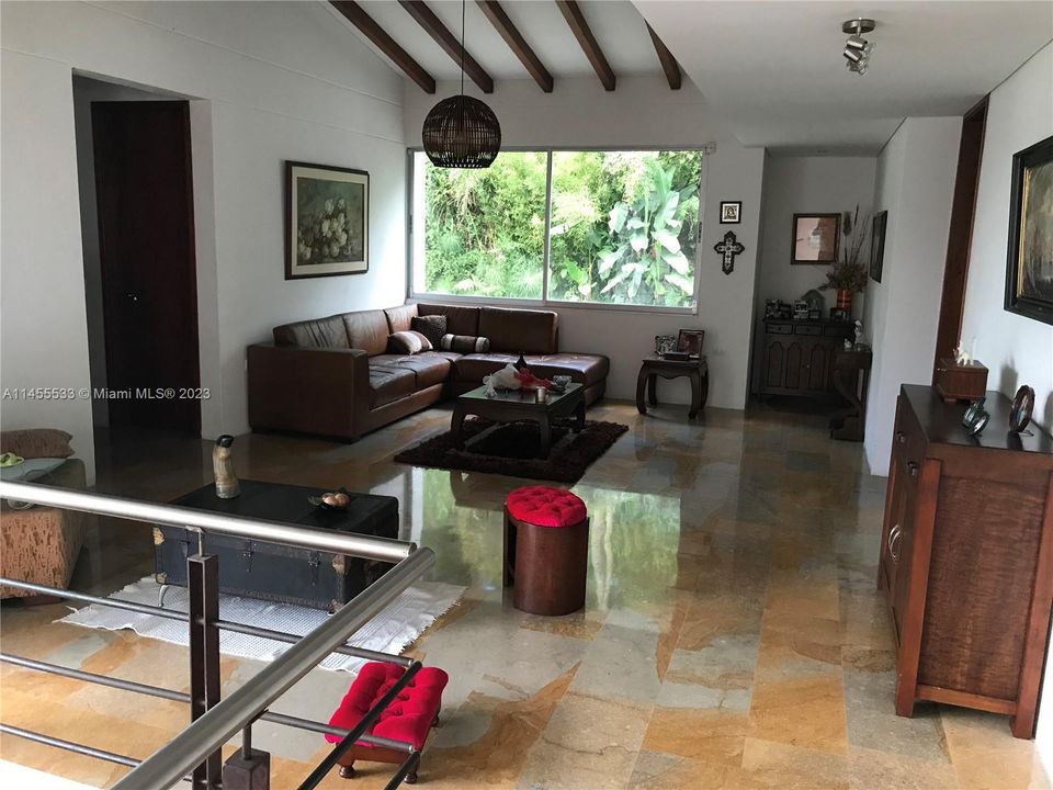 For Sale: $1,100,000 (5 beds, 5 baths, 0 Square Feet)