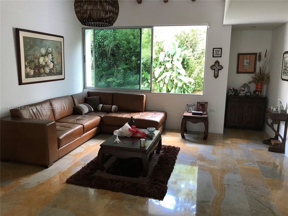 For Sale: $1,100,000 (5 beds, 5 baths, 0 Square Feet)