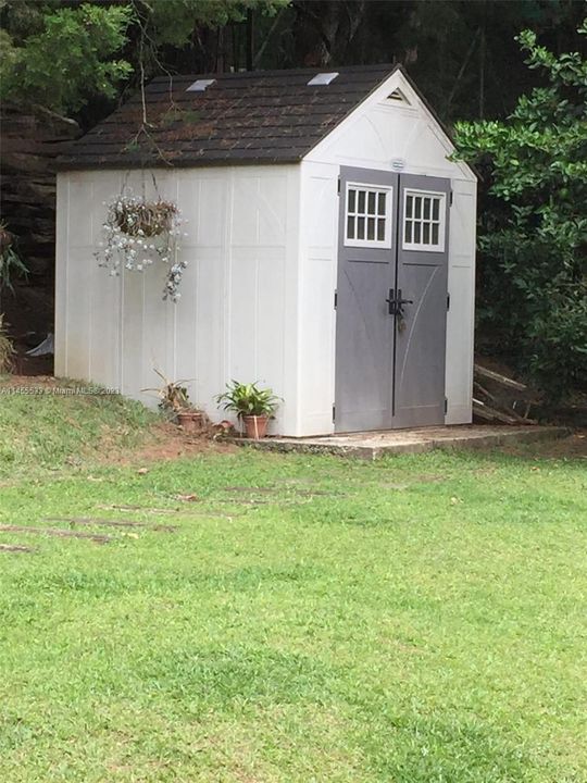 For Sale: $1,100,000 (5 beds, 5 baths, 0 Square Feet)