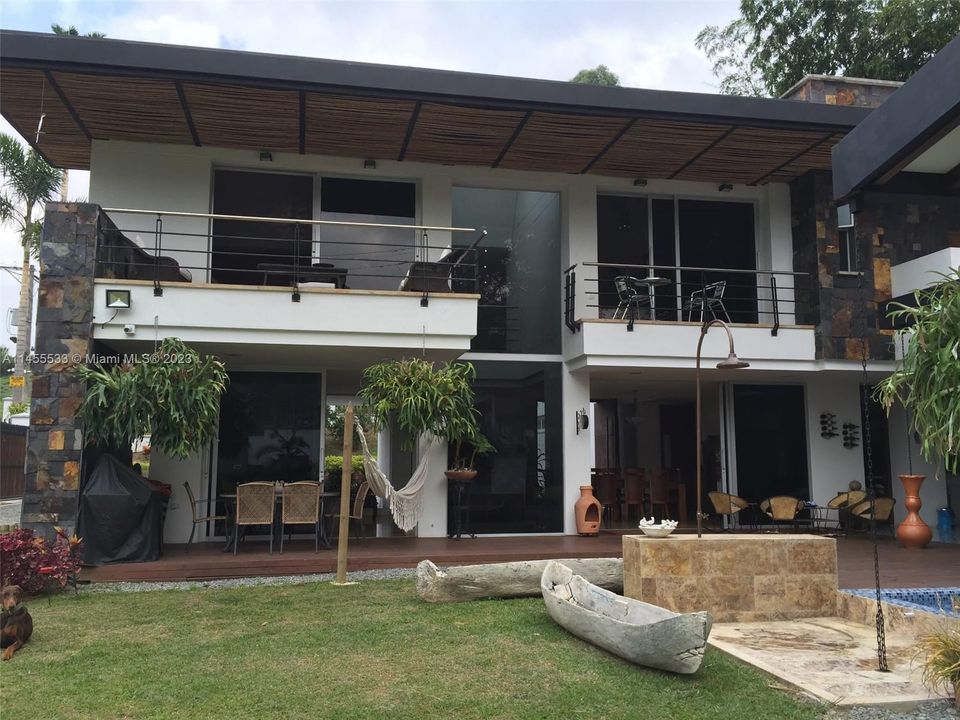For Sale: $1,100,000 (5 beds, 5 baths, 0 Square Feet)