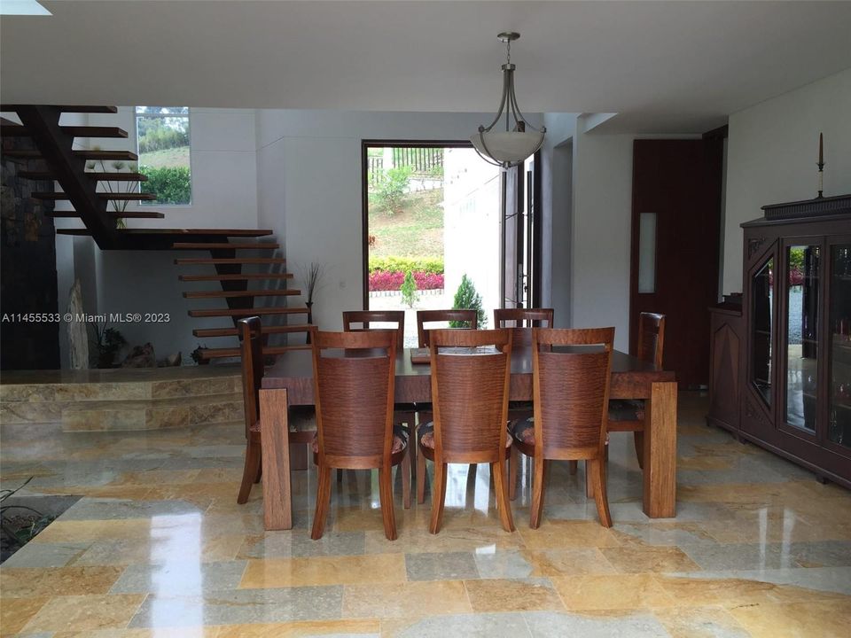 For Sale: $1,100,000 (5 beds, 5 baths, 0 Square Feet)