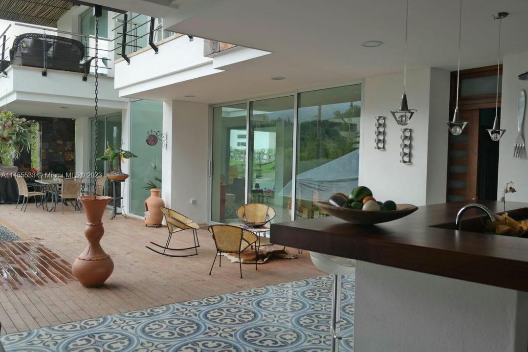 For Sale: $1,100,000 (5 beds, 5 baths, 0 Square Feet)