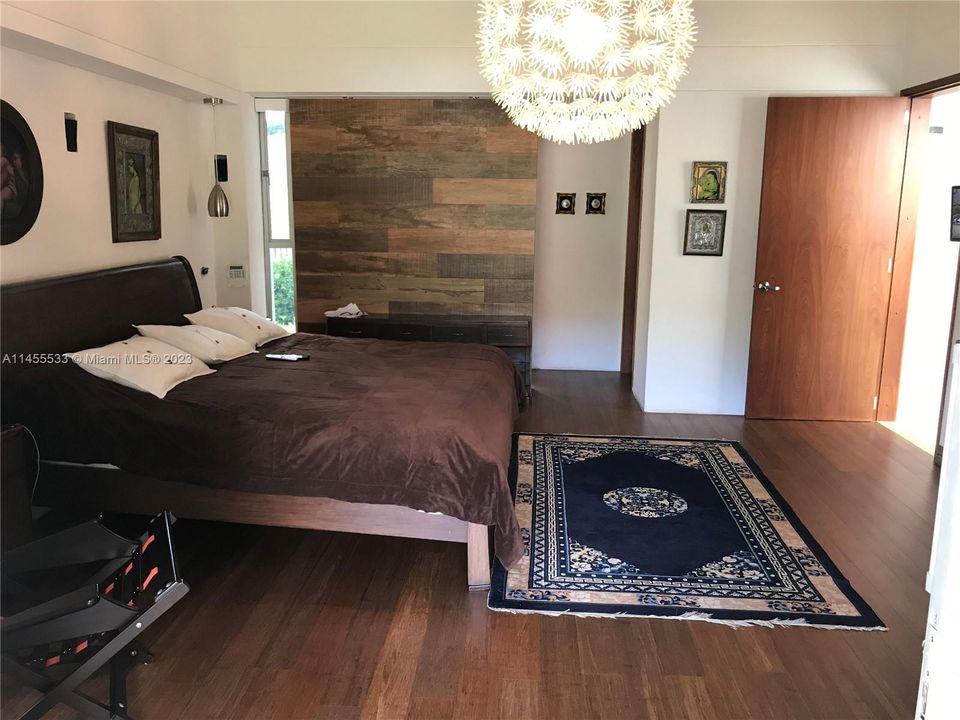 For Sale: $1,100,000 (5 beds, 5 baths, 0 Square Feet)
