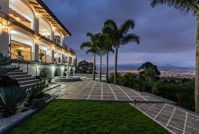 For Sale: $1,495,000 (8 beds, 8 baths, 0 Square Feet)