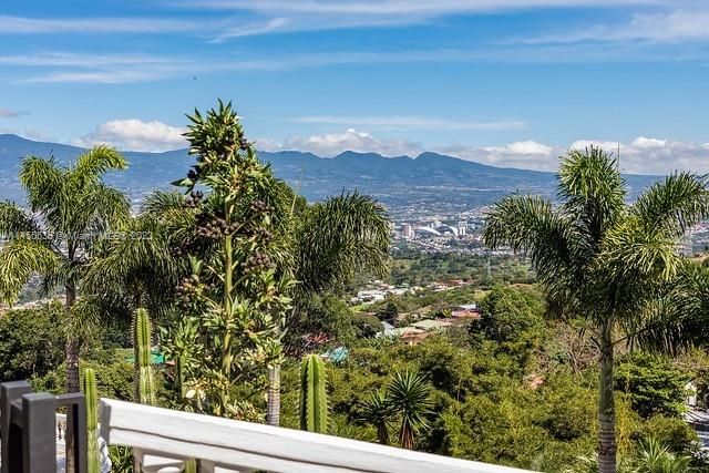 For Sale: $1,495,000 (8 beds, 8 baths, 0 Square Feet)