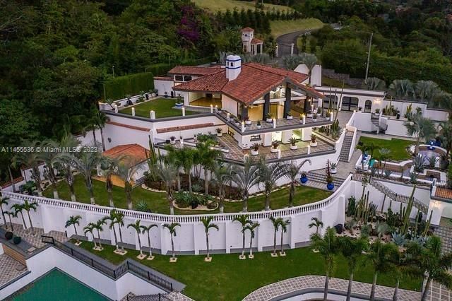 For Sale: $1,495,000 (8 beds, 8 baths, 0 Square Feet)