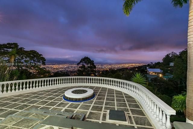 For Sale: $1,495,000 (8 beds, 8 baths, 0 Square Feet)