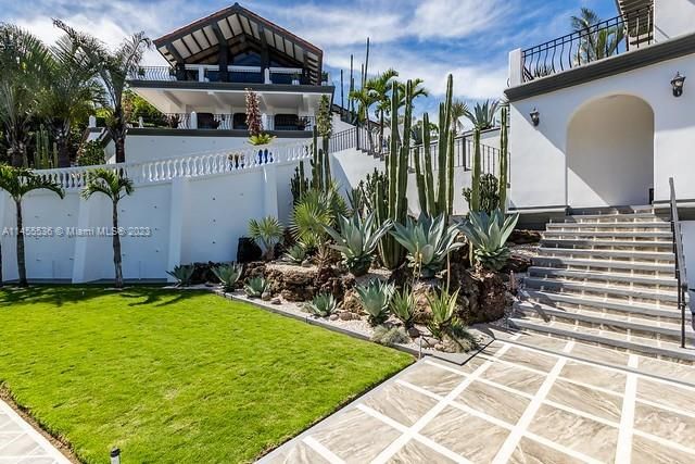 For Sale: $1,495,000 (8 beds, 8 baths, 0 Square Feet)