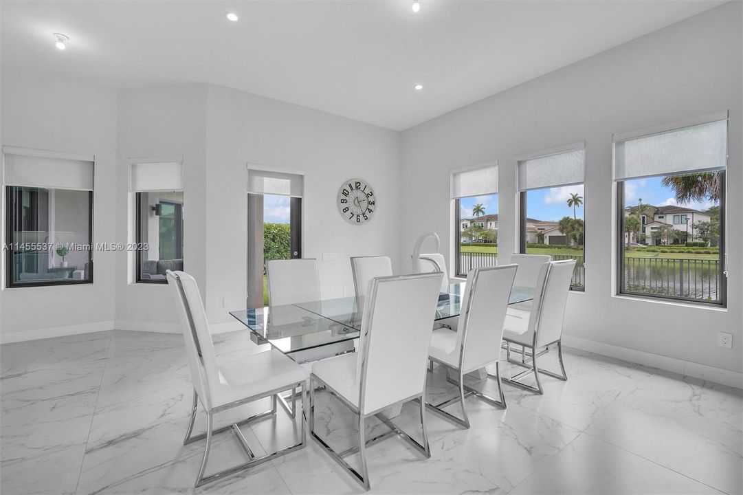 Недавно продано: $1,995,000 (4 спален, 3 ванн, 3100 Квадратных фут)