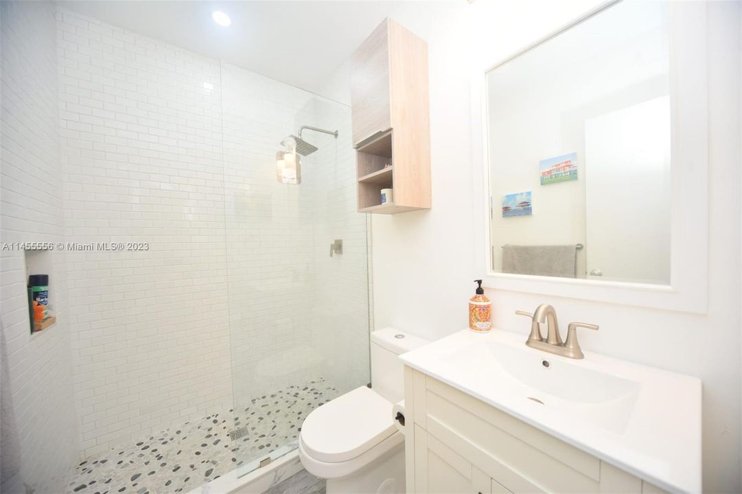 Vendido Recientemente: $2,800,000 (3 camas, 2 baños, 1092 Pies cuadrados)