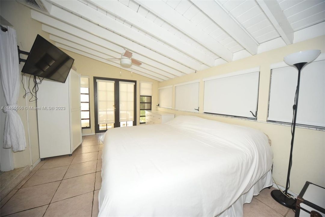 Vendido Recientemente: $2,800,000 (3 camas, 2 baños, 1092 Pies cuadrados)