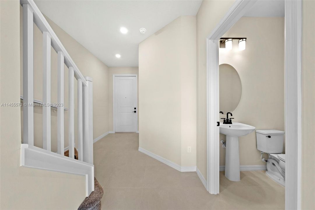 Недавно продано: $699,900 (3 спален, 2 ванн, 0 Квадратных фут)