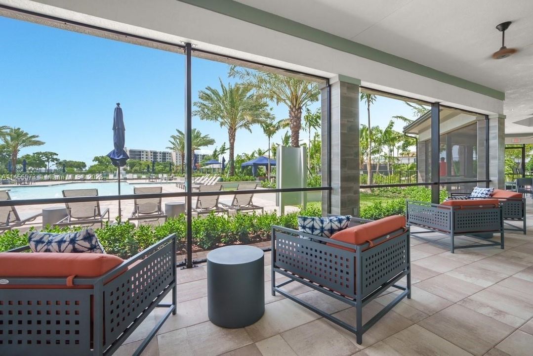 Недавно продано: $699,900 (3 спален, 2 ванн, 0 Квадратных фут)