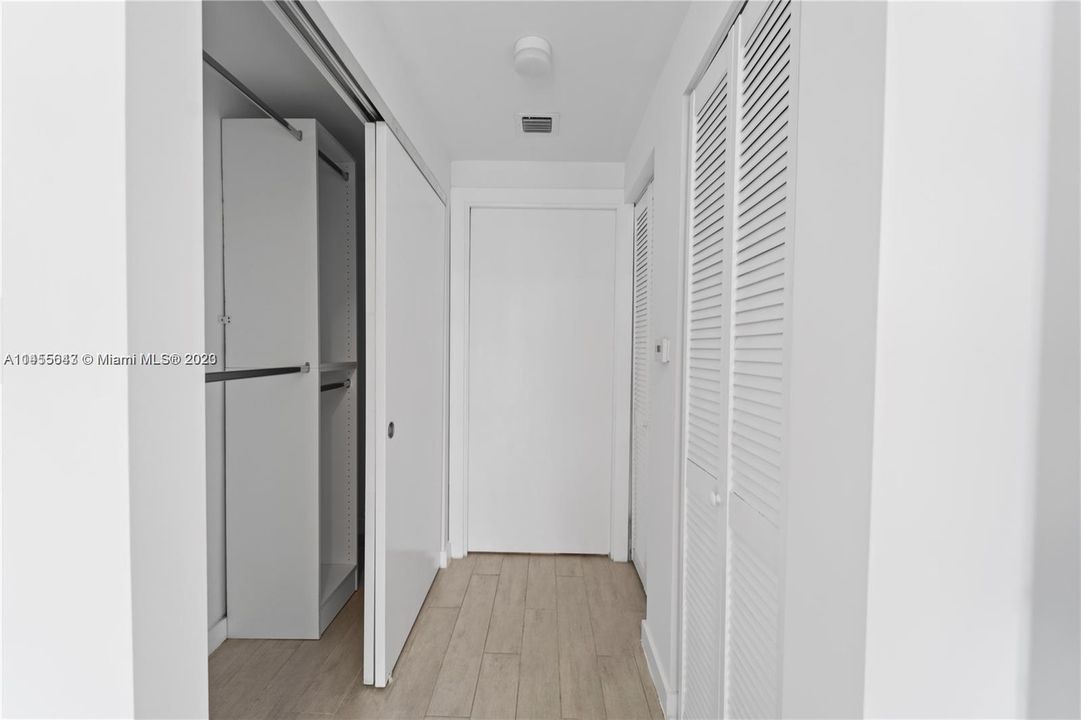 Recently Sold: $473,500 (2 beds, 2 baths, 815 Square Feet)