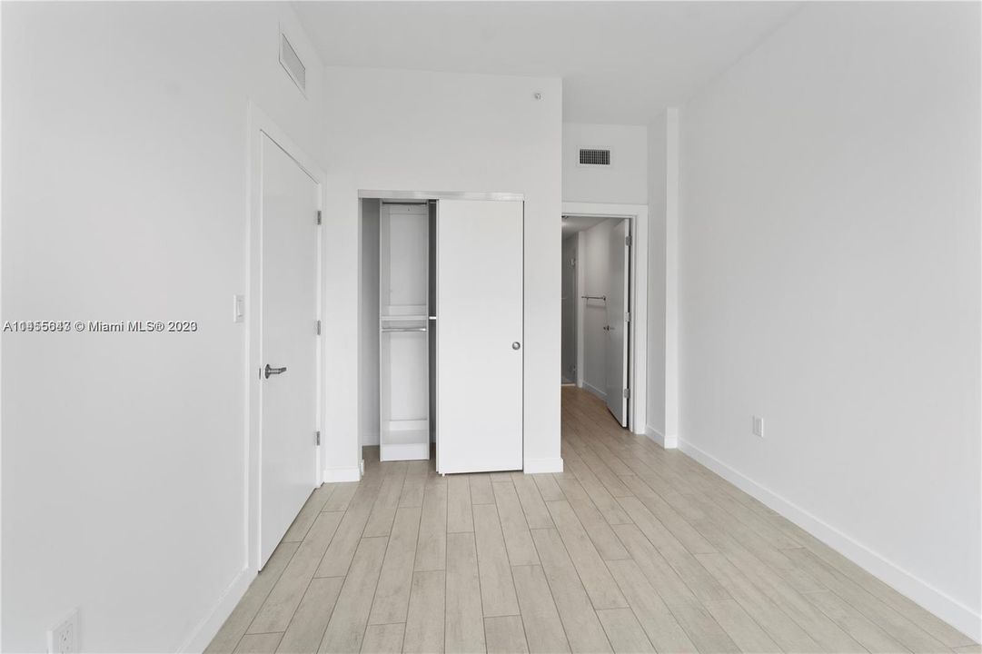 Recently Sold: $473,500 (2 beds, 2 baths, 815 Square Feet)