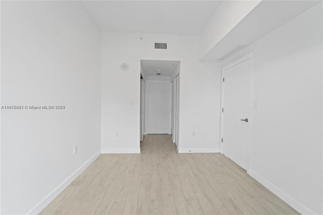 Recently Sold: $473,500 (2 beds, 2 baths, 815 Square Feet)