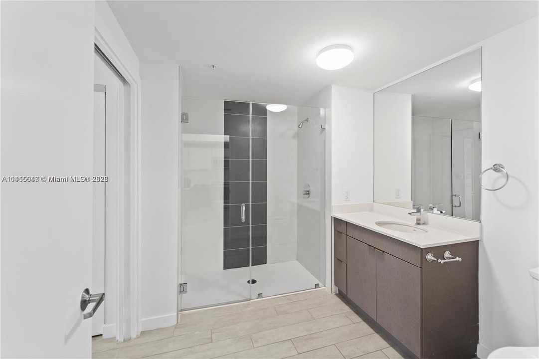 Recently Sold: $473,500 (2 beds, 2 baths, 815 Square Feet)