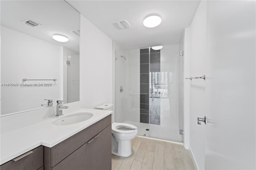 Recently Sold: $473,500 (2 beds, 2 baths, 815 Square Feet)