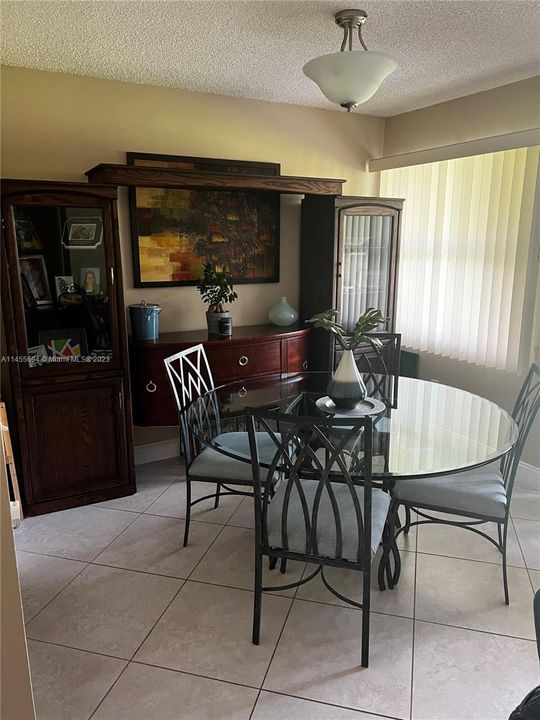 Recently Sold: $243,500 (2 beds, 2 baths, 1070 Square Feet)