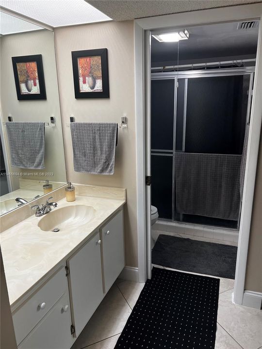 Recently Sold: $243,500 (2 beds, 2 baths, 1070 Square Feet)