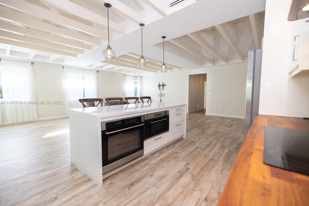 Beautiful build in appliances.