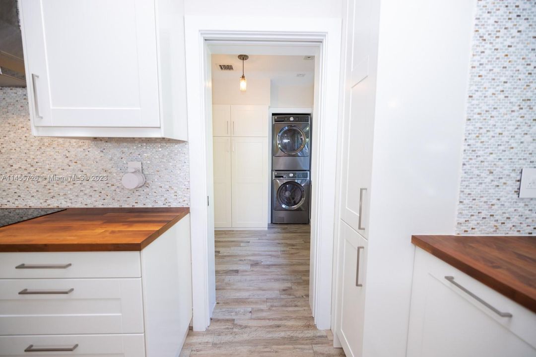 Spacious laundry room