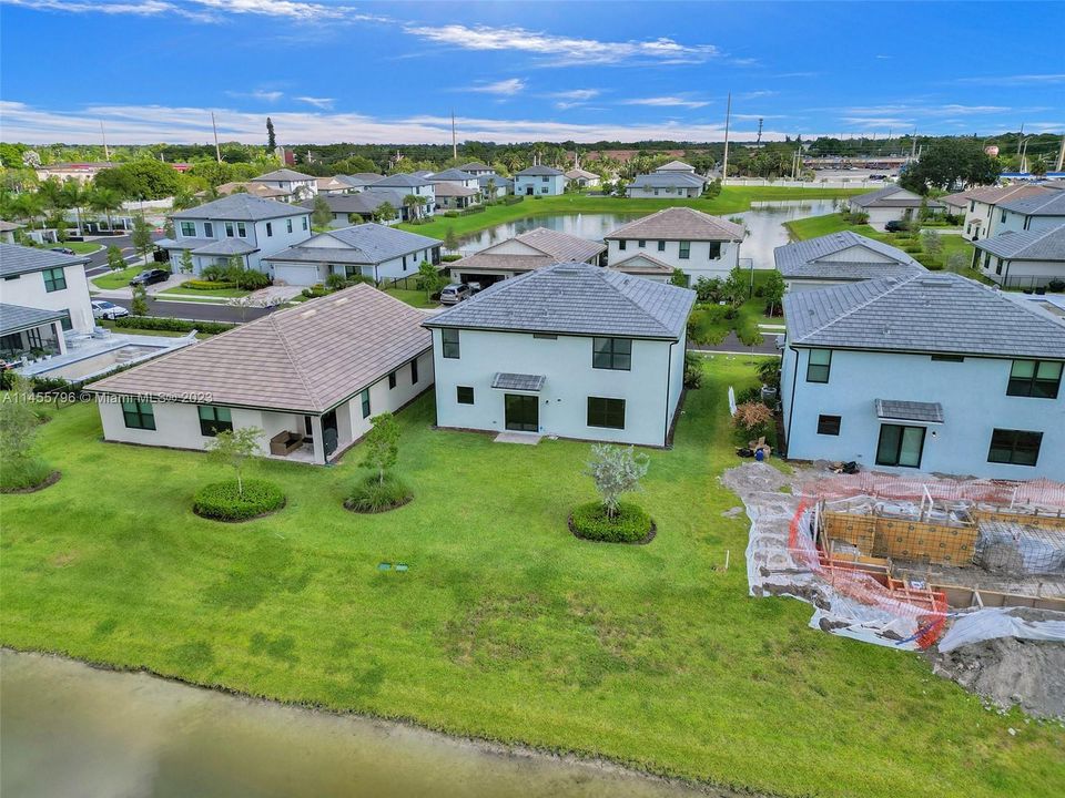 Недавно продано: $659,000 (5 спален, 2 ванн, 2832 Квадратных фут)