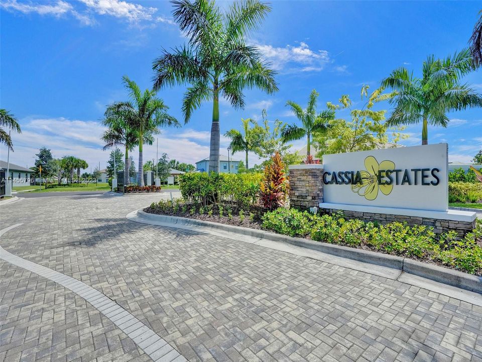 Недавно продано: $659,000 (5 спален, 2 ванн, 2832 Квадратных фут)