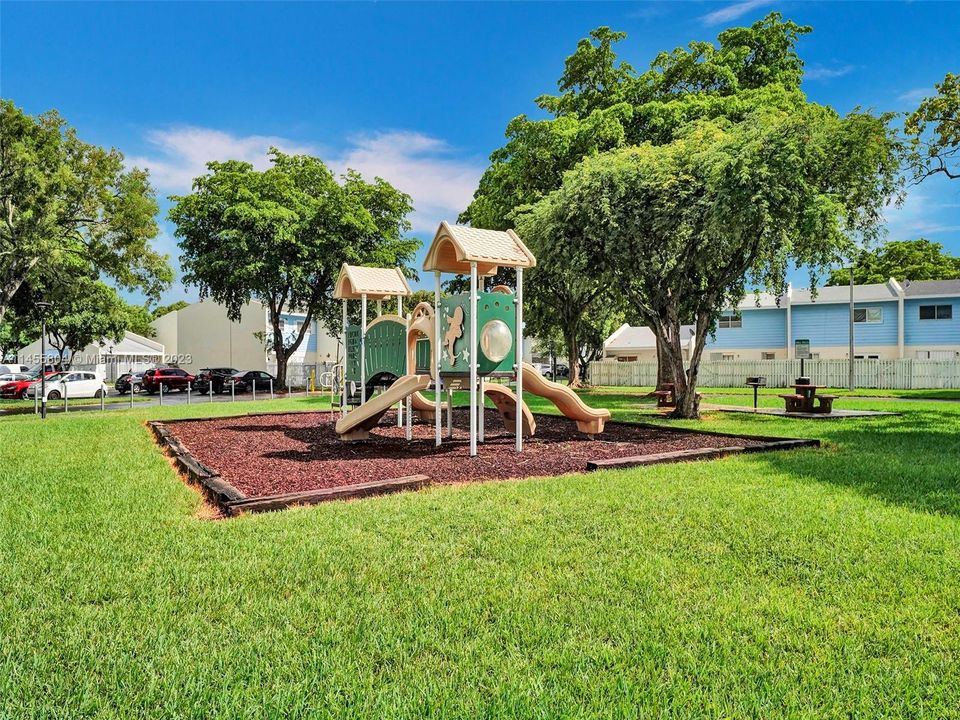 Vendido Recientemente: $199,000 (1 camas, 1 baños, 670 Pies cuadrados)