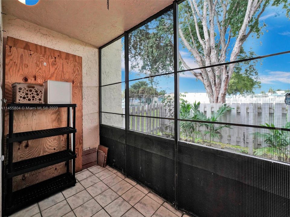 Vendido Recientemente: $199,000 (1 camas, 1 baños, 670 Pies cuadrados)